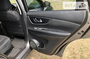 Позашляховик / Кросовер Nissan X-Trail 2014 в 