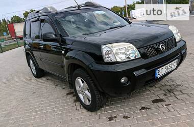 Внедорожник / Кроссовер Nissan X-Trail 2004 в Херсоне