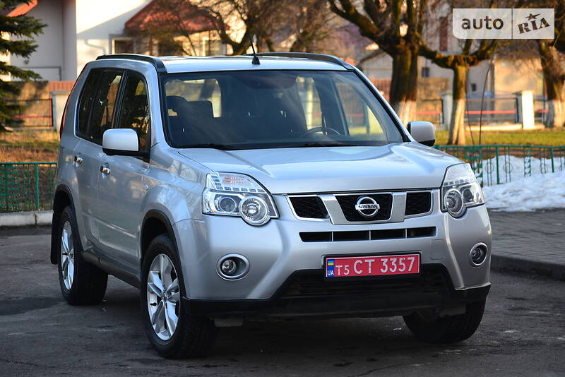 Внедорожник / Кроссовер Nissan X-Trail 2013 в Луцке