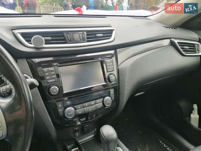 Позашляховик / Кросовер Nissan X-Trail 2014 в Рівному