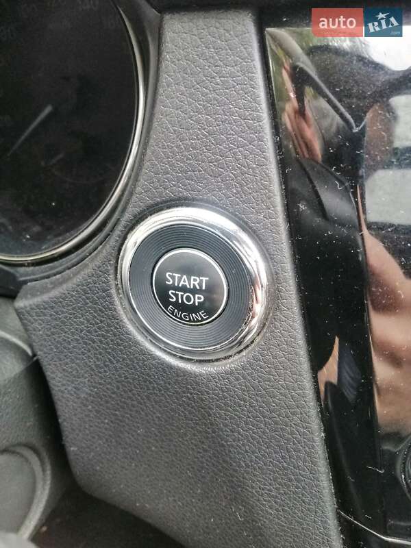 Позашляховик / Кросовер Nissan X-Trail 2014 в Рівному