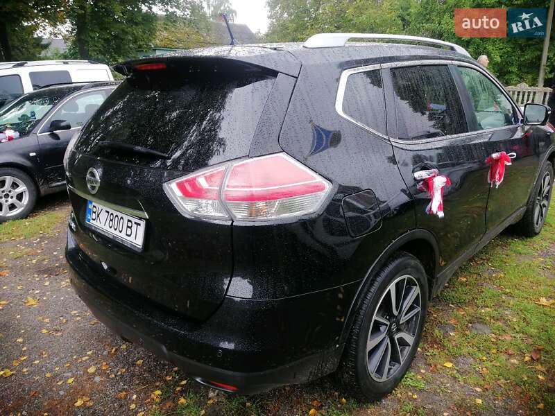 Позашляховик / Кросовер Nissan X-Trail 2014 в Рівному