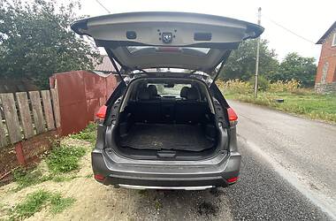 Позашляховик / Кросовер Nissan X-Trail 2017 в Полтаві