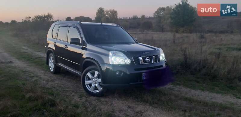 Позашляховик / Кросовер Nissan X-Trail 2008 в Києві