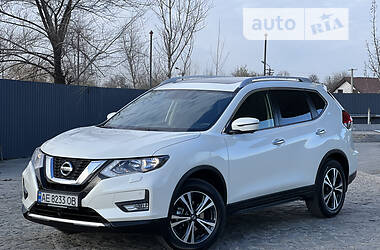 Внедорожник / Кроссовер Nissan X-Trail 2020 в Днепре