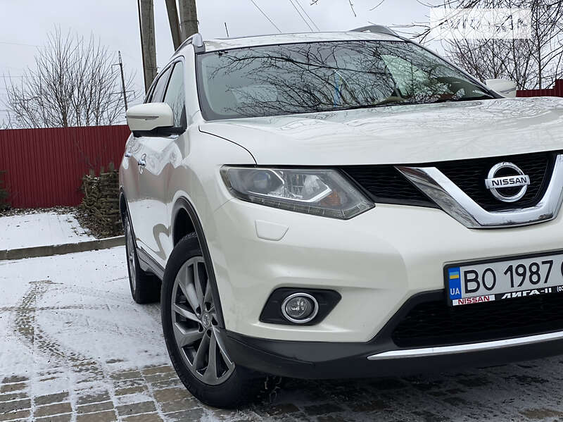 Внедорожник / Кроссовер Nissan X-Trail 2015 в Тернополе