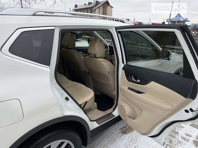 Внедорожник / Кроссовер Nissan X-Trail 2015 в Тернополе