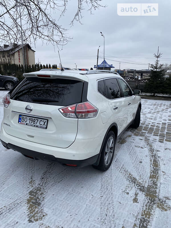 Внедорожник / Кроссовер Nissan X-Trail 2015 в Тернополе