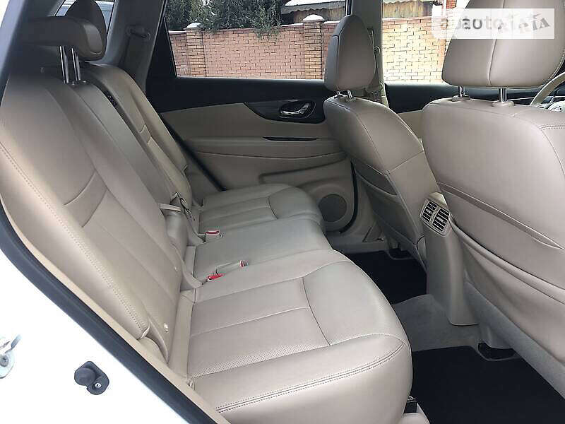 Внедорожник / Кроссовер Nissan X-Trail 2015 в Тернополе