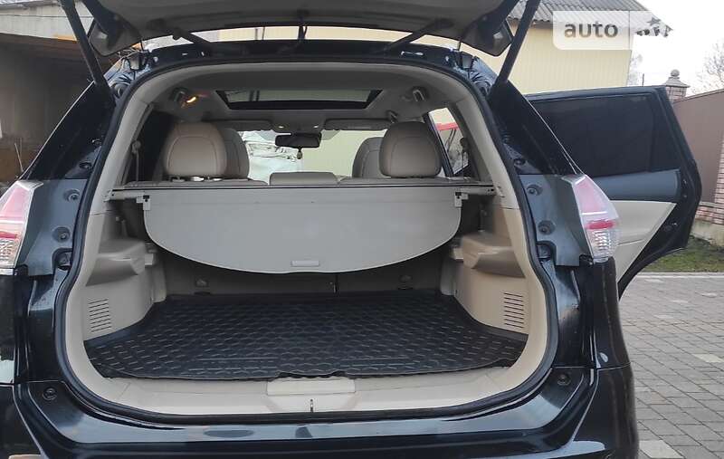 Позашляховик / Кросовер Nissan X-Trail 2015 в Коломиї