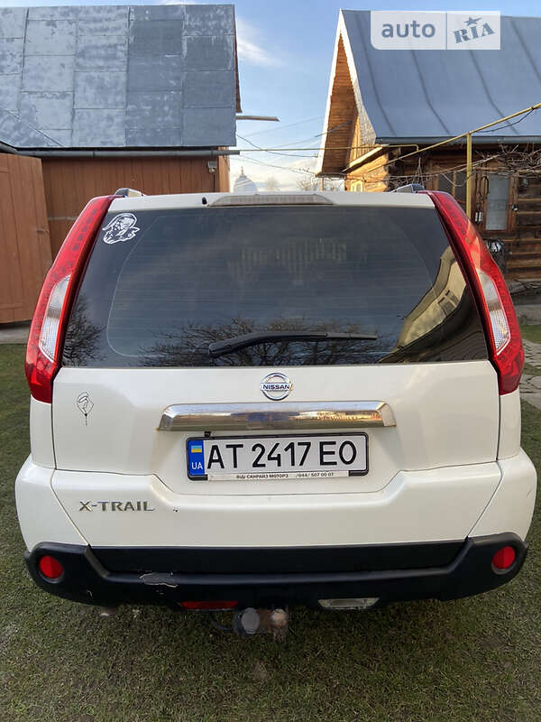 Внедорожник / Кроссовер Nissan X-Trail 2010 в Богородчанах