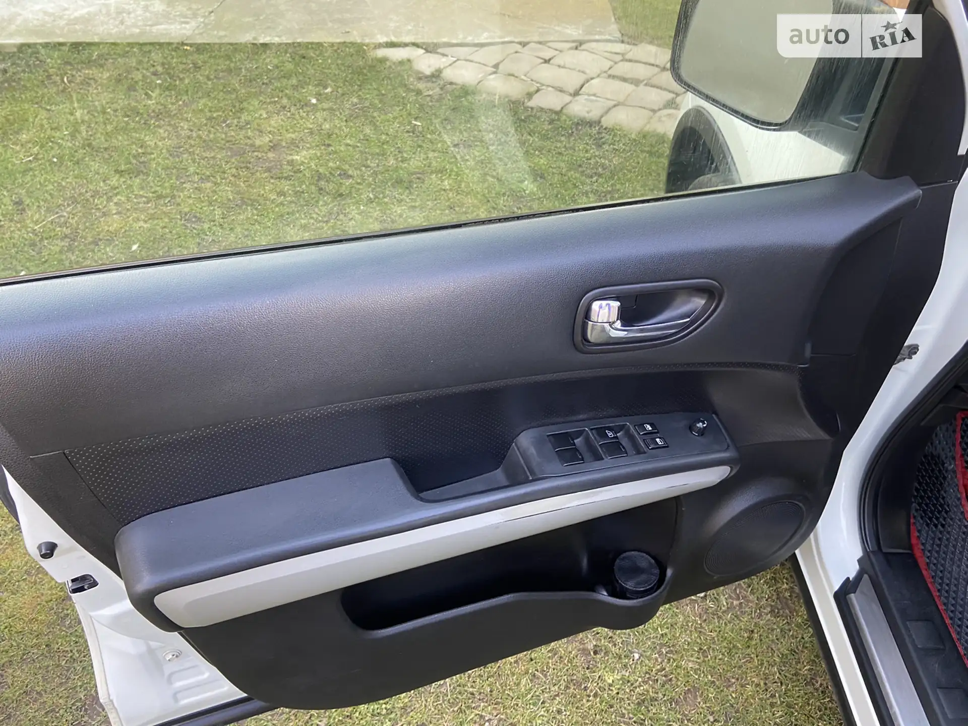 2010 Nissan X-Trail - мініатюра 30