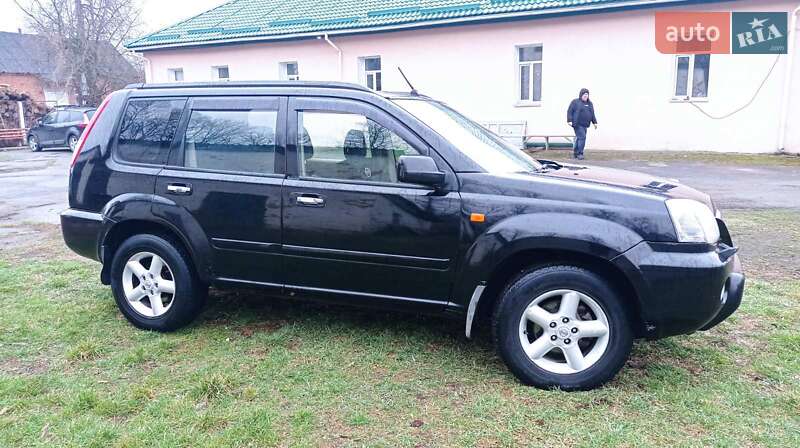 Позашляховик / Кросовер Nissan X-Trail 2002 в Радомишлі