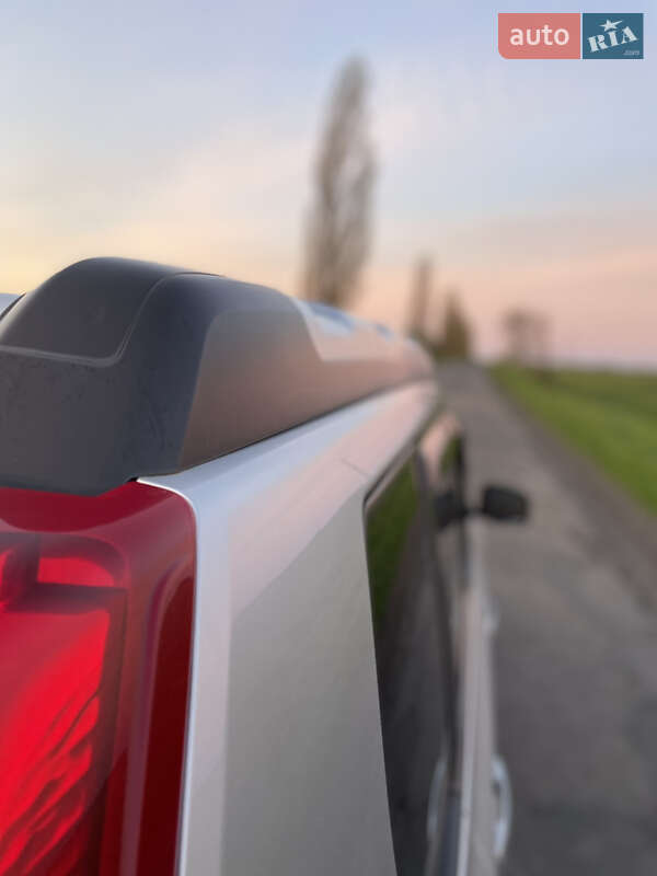 Позашляховик / Кросовер Nissan X-Trail 2012 в Новоархангельську