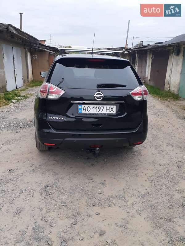 Позашляховик / Кросовер Nissan X-Trail 2016 в Мукачевому
