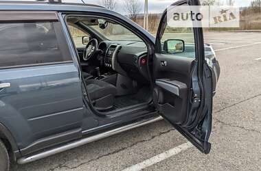 Внедорожник / Кроссовер Nissan X-Trail 2011 в Черновцах