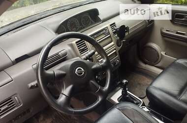 Внедорожник / Кроссовер Nissan X-Trail 2005 в Славянске