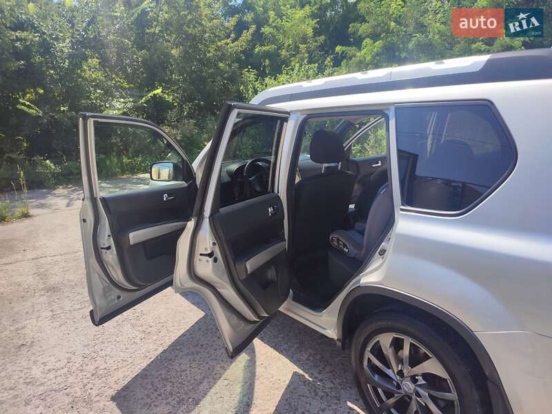 Позашляховик / Кросовер Nissan X-Trail 2011 в Києві