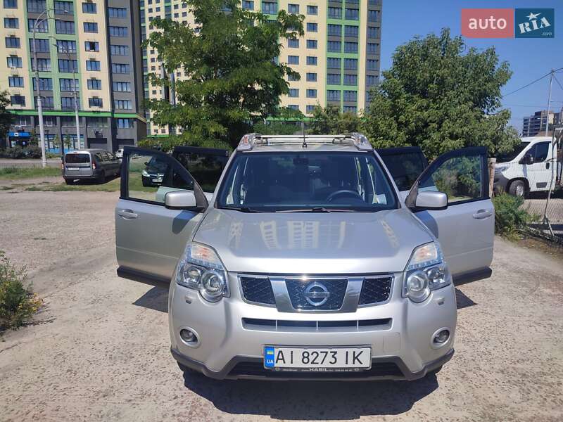 Позашляховик / Кросовер Nissan X-Trail 2011 в Києві