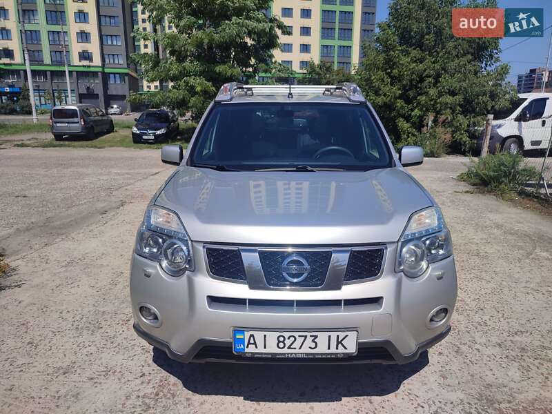 Внедорожник / Кроссовер Nissan X-Trail 2011 в 