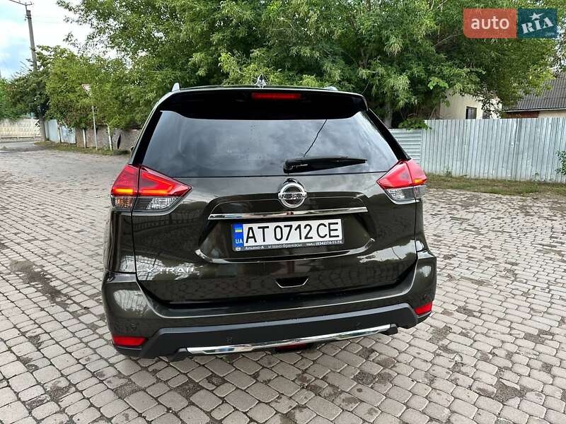 Позашляховик / Кросовер Nissan X-Trail 2017 в Івано-Франківську