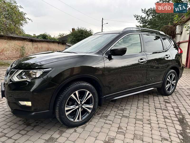 Позашляховик / Кросовер Nissan X-Trail 2017 в Івано-Франківську