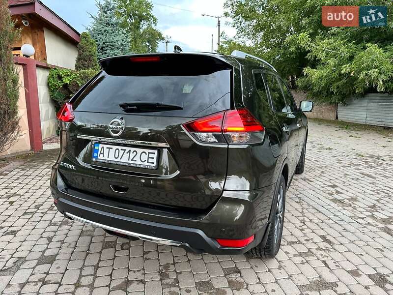 Позашляховик / Кросовер Nissan X-Trail 2017 в Івано-Франківську