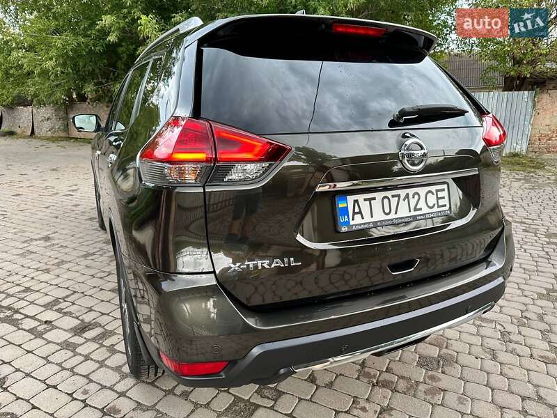 Позашляховик / Кросовер Nissan X-Trail 2017 в Івано-Франківську
