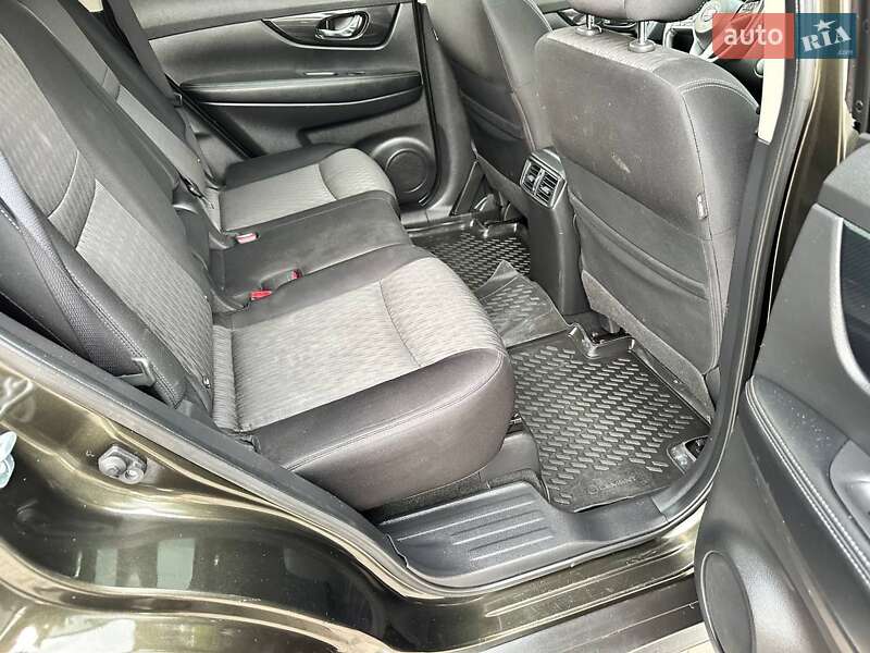 Позашляховик / Кросовер Nissan X-Trail 2017 в Івано-Франківську