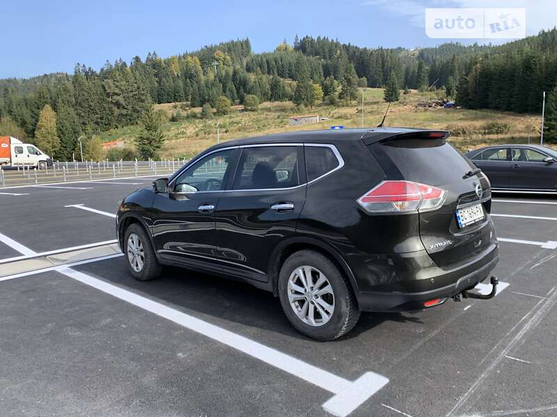 Внедорожник / Кроссовер Nissan X-Trail 2015 в Старом Самборе