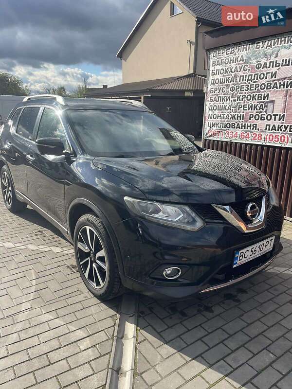 Позашляховик / Кросовер Nissan X-Trail 2014 в Володимирі