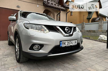 Позашляховик / Кросовер Nissan X-Trail 2017 в Львові