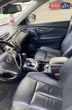 Внедорожник / Кроссовер Nissan X-Trail 2014 в 