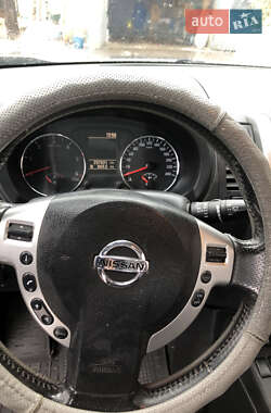 Внедорожник / Кроссовер Nissan X-Trail 2014 в 