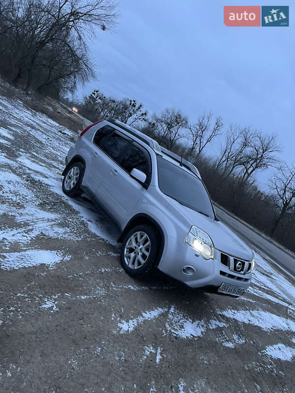 Позашляховик / Кросовер Nissan X-Trail 2012 в Новоархангельську