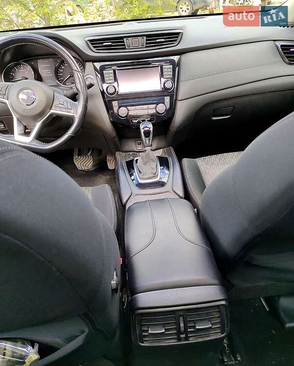 Внедорожник / Кроссовер Nissan X-Trail 2019 в Зачепиловке фото 6 Внедорожник / Кроссовер Nissan X-Trail 2019 в Зачепиловке