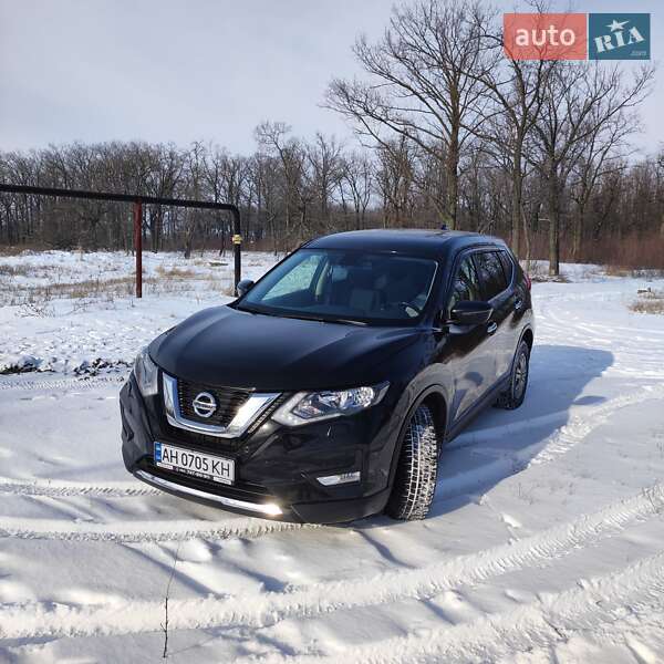 Позашляховик / Кросовер Nissan X-Trail 2018 в Першотравенську