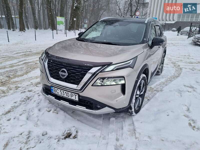 Внедорожник / Кроссовер Nissan X-Trail 2023 в Львове