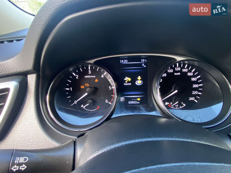 Позашляховик / Кросовер Nissan X-Trail 2015 в Городенці