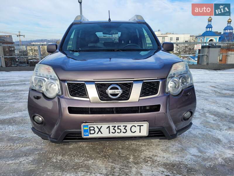 Внедорожник / Кроссовер Nissan X-Trail 2011 в Хмельницком