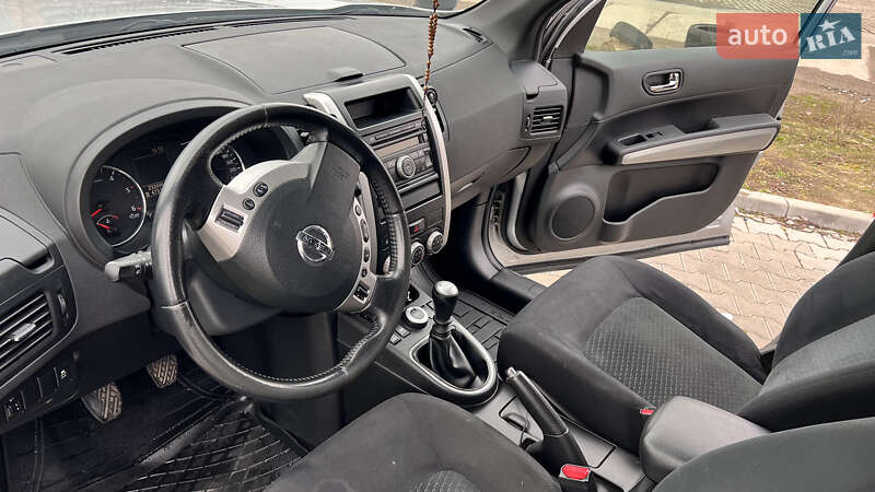 Внедорожник / Кроссовер Nissan X-Trail 2010 в Калуше