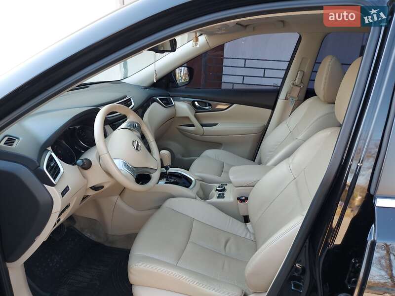 Внедорожник / Кроссовер Nissan X-Trail 2016 в Львове
