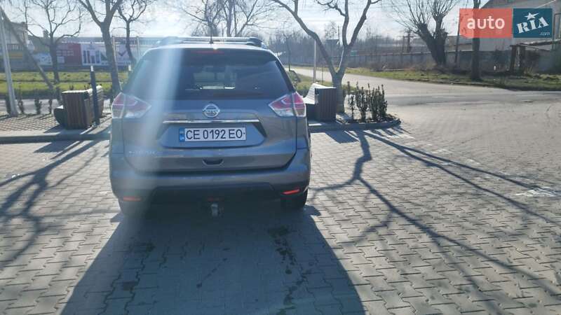 Позашляховик / Кросовер Nissan X-Trail 2016 в Чернівцях