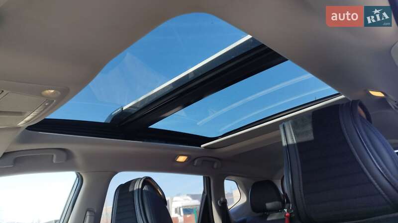 Позашляховик / Кросовер Nissan X-Trail 2016 в Чернівцях