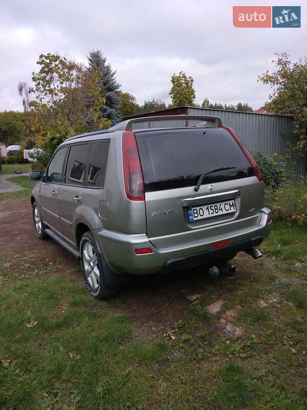 Внедорожник / Кроссовер Nissan X-Trail 2004 в Чорткове