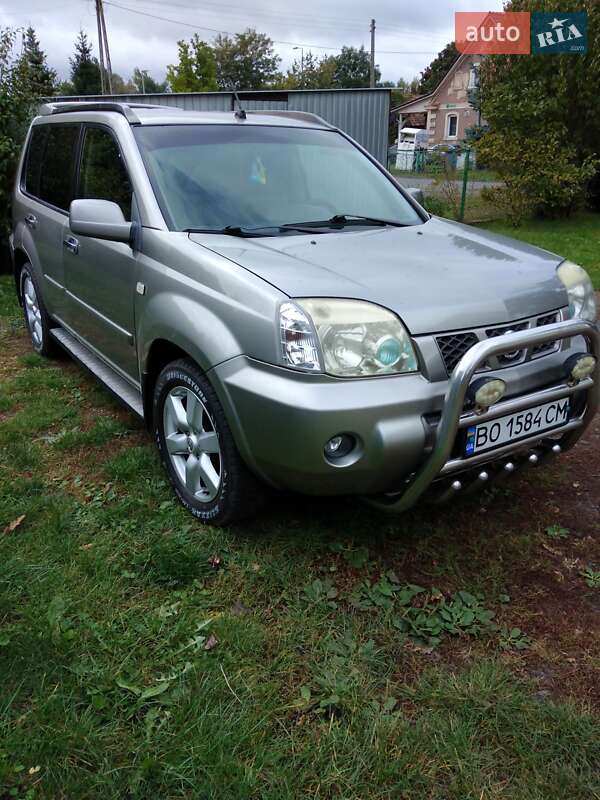 Внедорожник / Кроссовер Nissan X-Trail 2004 в Чорткове