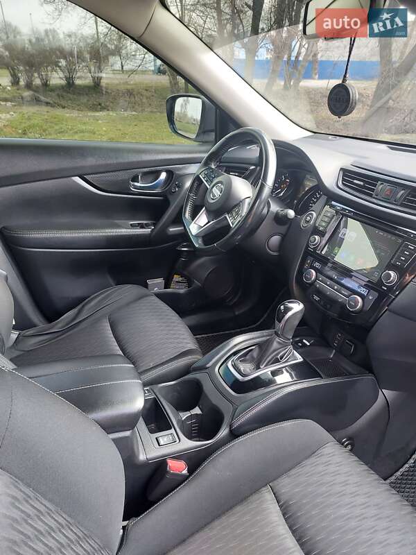 Внедорожник / Кроссовер Nissan X-Trail 2017 в Кременчуге