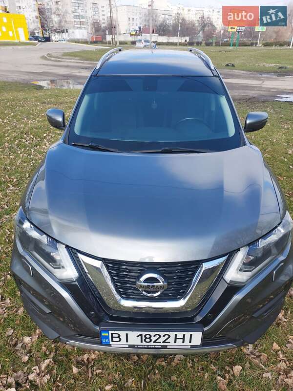 Внедорожник / Кроссовер Nissan X-Trail 2017 в Кременчуге