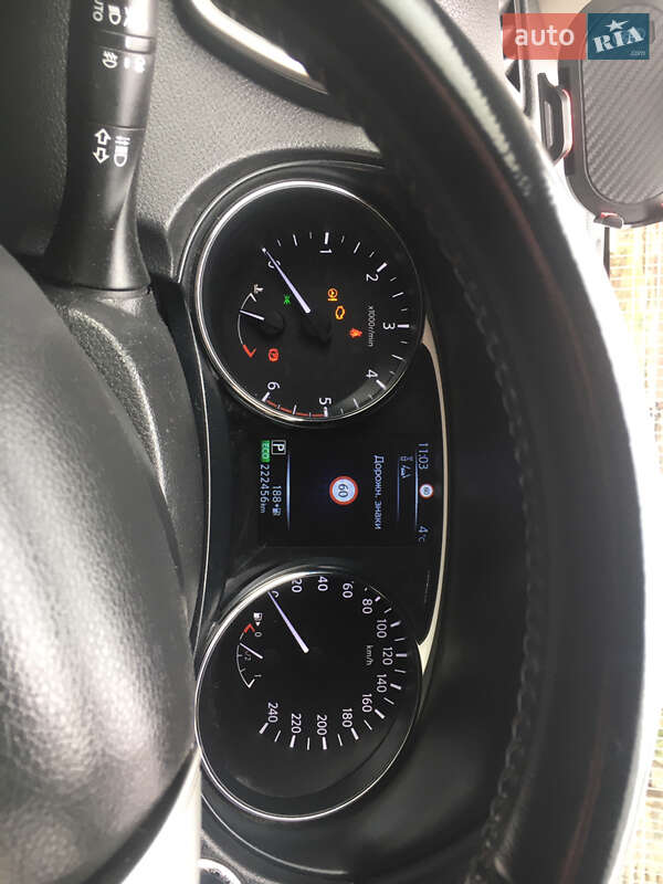 Внедорожник / Кроссовер Nissan X-Trail 2014 в Ровно