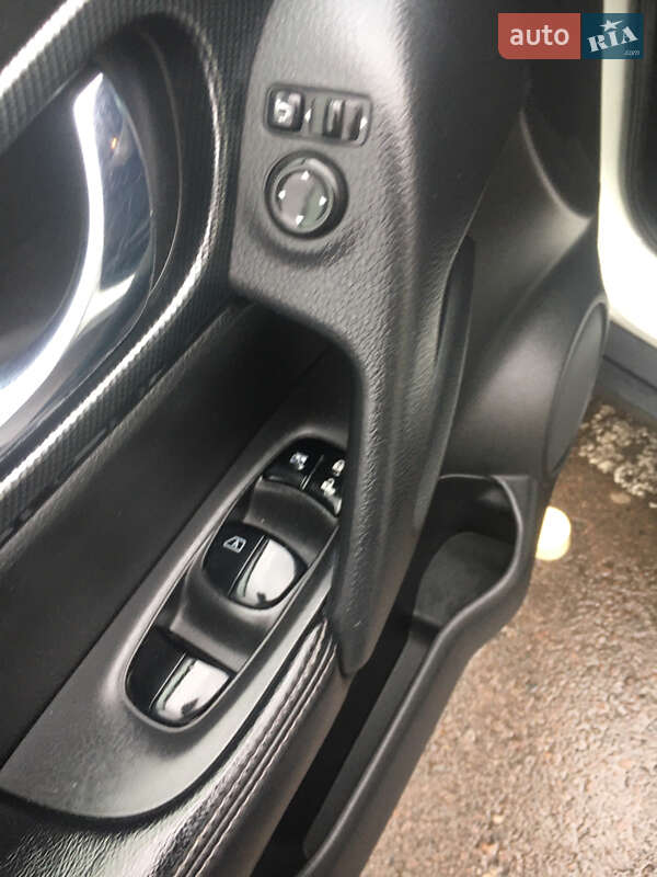 Внедорожник / Кроссовер Nissan X-Trail 2014 в Ровно